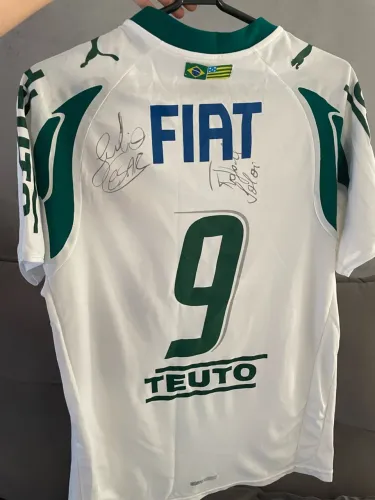 Camisa Oficial Goiás Esporte Clube autografada 2008