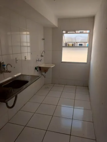 Alugo apartamento no Varandas de goiás 