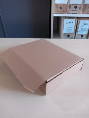 CAIXAS DE PAPELÃO