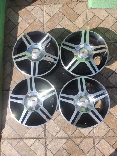 Jogo de roda aro 15 multifuro serve VW GM Fiat Ford Reno ZAP *