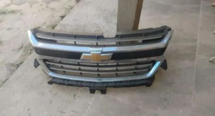 Vendo grade frontal s10 LTZ 2017 a 2020 original 