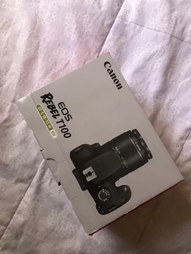 Canon EOS Rebel T100