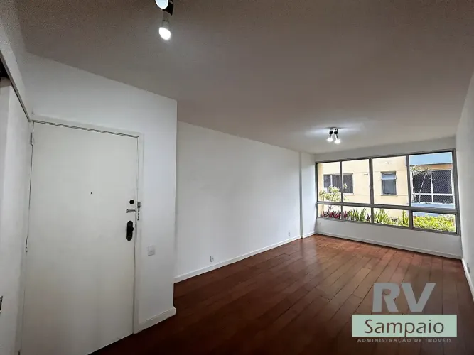 Imóvel para alugar de 58m² com sala e 1 quarto no Cosme Velho - Rio de Janeiro - RJ