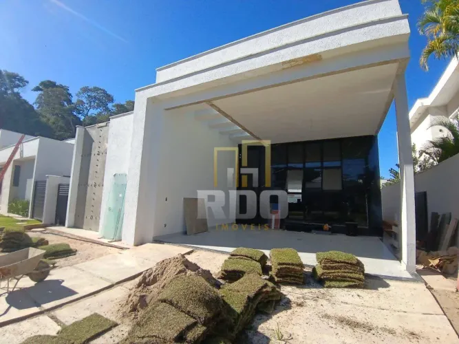 Casa à venda no Viverde 2 em Rio das Ostras, 3 quartos!