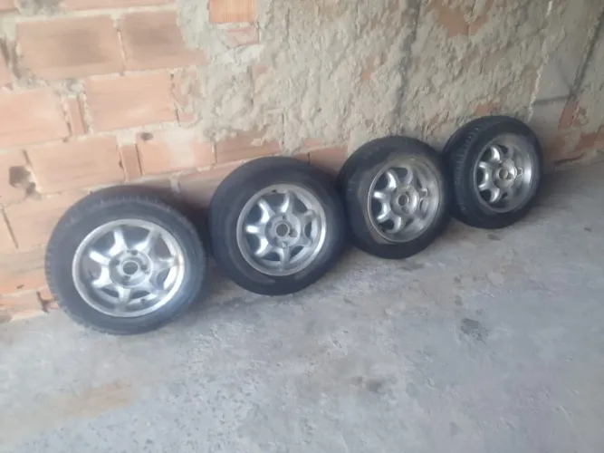 Rodas 14 polegadas com pneu?