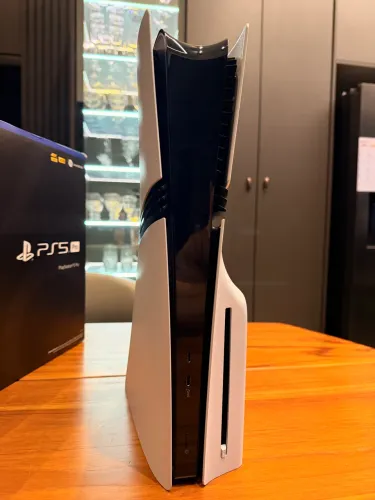 PS5 Pro com leitor