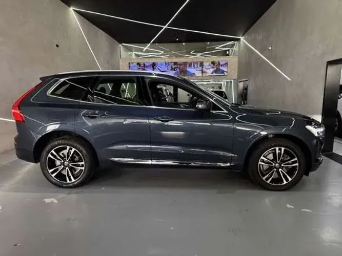 Volvo XC-60 XC 60 T-8 Híbrido Momentum 2.0 5P 2021