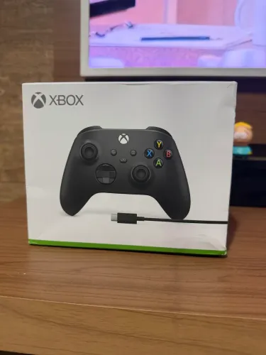 Controle Xbox Séries S/X Midnight Com Cabo (NOVO E LACRADO NA CAIXA)