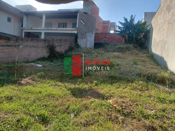 Terreno à venda no Bosque em Vinhedo com vista livre e 250 m²