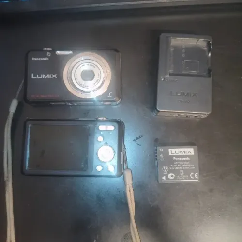 Câmeras Digitais Panasonic Lumix DMC-FH4 (Par ou Unidade) + Carregador Original