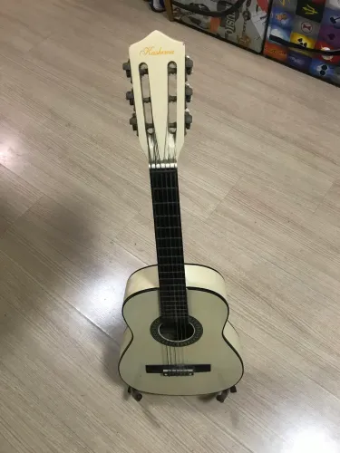 Violao branco para criança