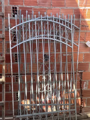 Grade/Portão 2,25m por 2,10m (pra vender logo)