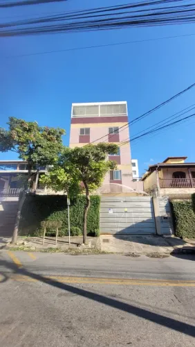 Imóvel para venda com 390 metros quadrados com 4 quartos
