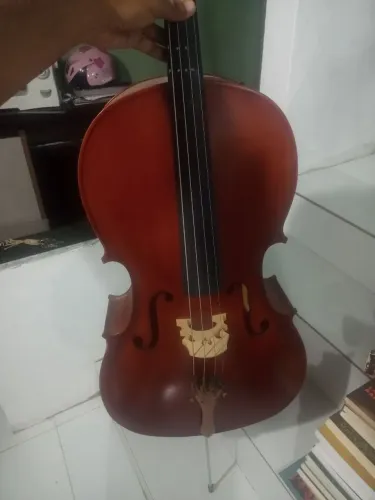 Violoncelo Hofman. (Semi-novo)