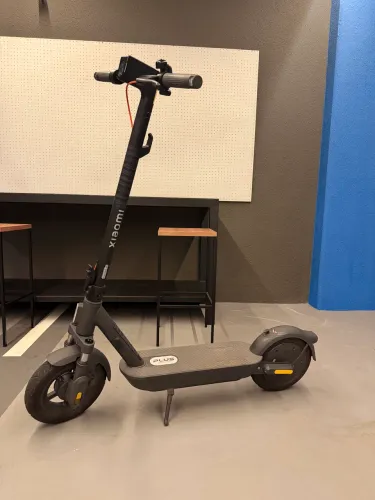 Patinete Elétrico Xiaomi Mi Scooter 5 Plus
