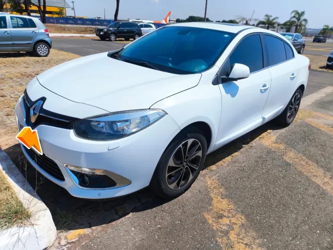 Renault Fluence Sedan Privilège 2.0 16V Flex AUT 2016