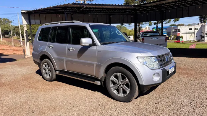 Mitsubishi Pajero HPE Full 3.2 4X4 T.i.dies. 5P AUT 2009