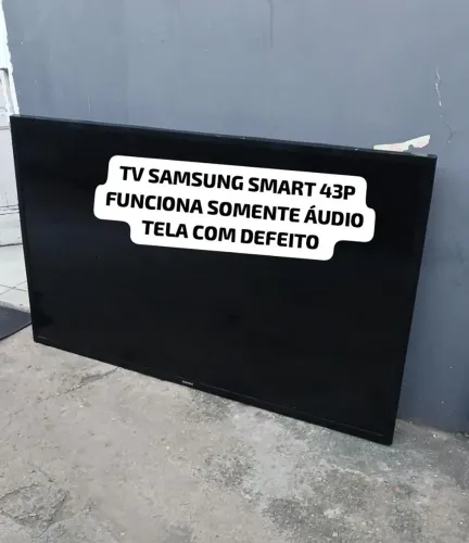 VENDO TV SAMSUNG 43 SMART COM DEFEITO