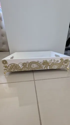 Bandeja personalizada dourado