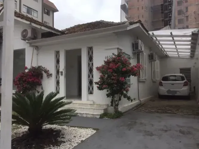 Casa comercial - Bigorrilho - Curitiba - PR