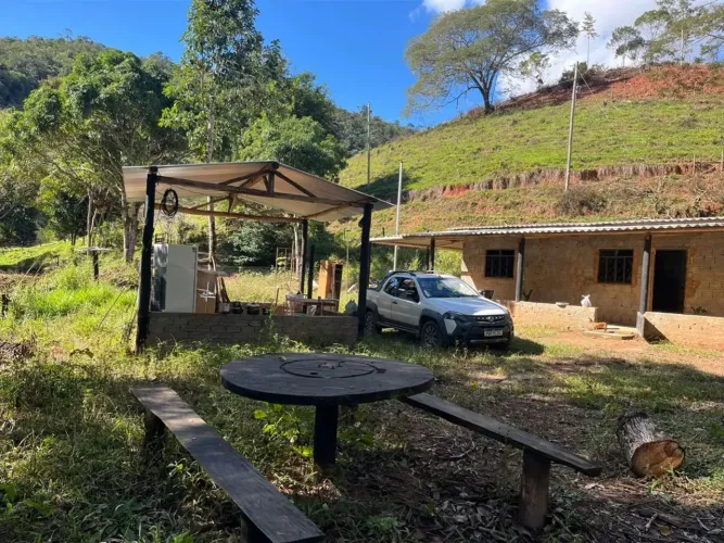 Vende se sítio de 3 alqueires em Itambacuri