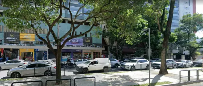 Passo o ponto 2 lojas alugadas com 80 metros quadrados em Praia do Canto - Vitória - ES