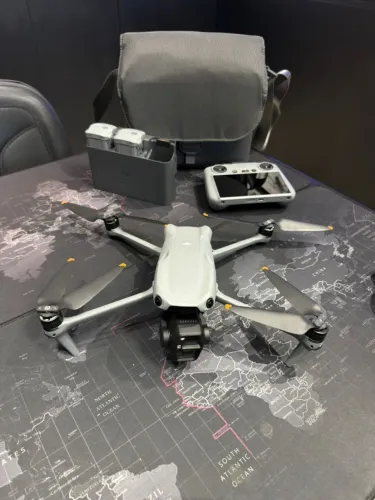 Drone dji air 3s combo com tela novo nunca ativado