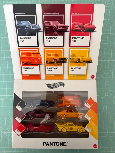 Hot wheels set pantone
