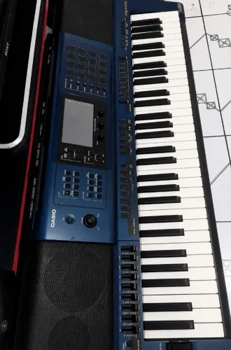 TECLADO MUSICAL MZX 500