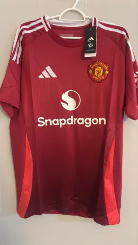 Camisa Manchester United - Adidas Home Torcedor 24/25 s/n.
