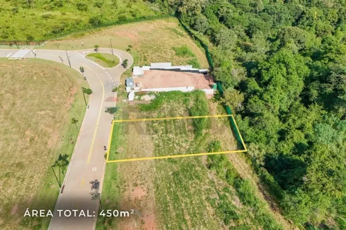 RE/MAX CASANOVA VENDE - TERRENO - 455 METROS QUADRADOS - CONDOMÍNIO LA COLLINE - SOUSAS -