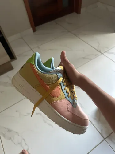 Air force 1 Sun Club