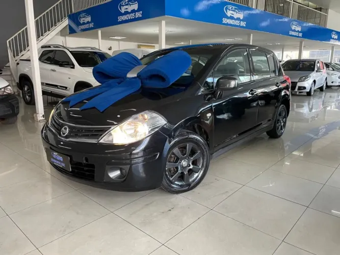 Nissan Tiida S 1.8/1.8 Flex 16V Mec. 2011