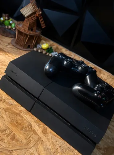 PS4 + 2 Controles Original Sony 