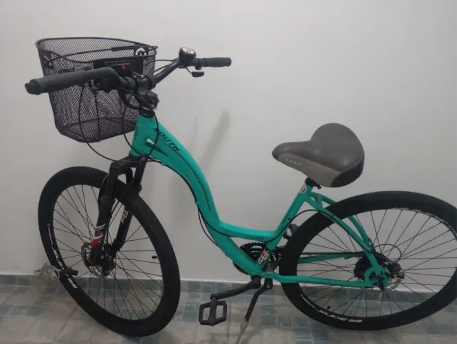 Bicicleta alumínio seminova