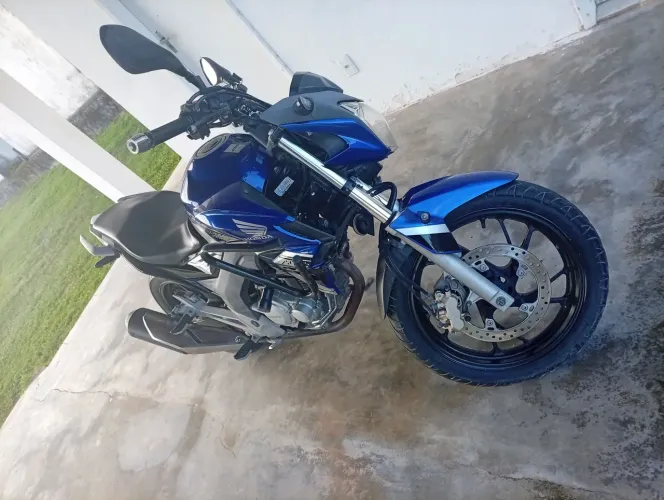 Cb Twister 2021, aceito moto menor.