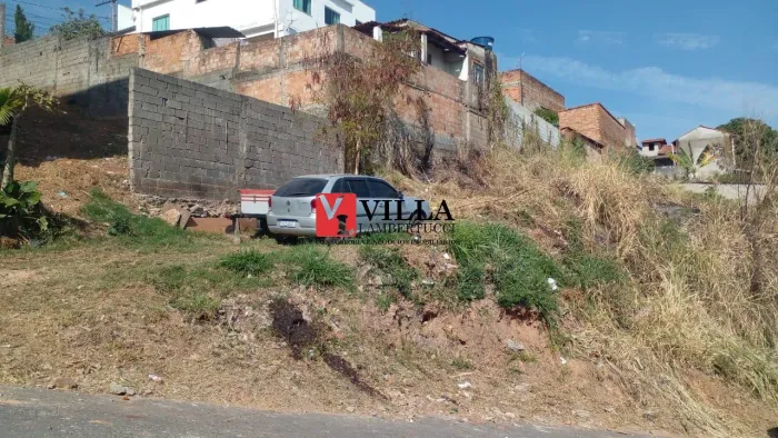 Ótimo lote localizado no Bairro Havaí!