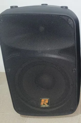 Caixa ativa Sr212 200w de potência