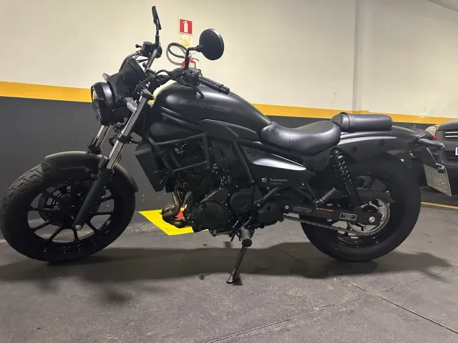 Vendo Kawasaki Eliminator zera