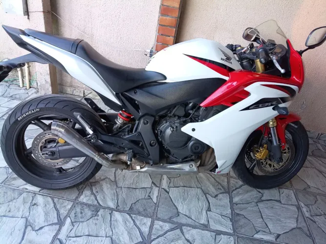 CBR 600