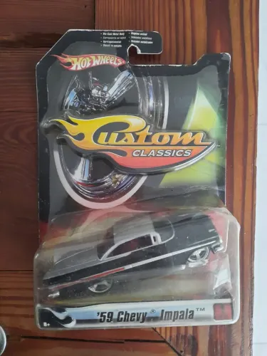 Carrinhos Hot Wheels Custom Classics Impala - série 1