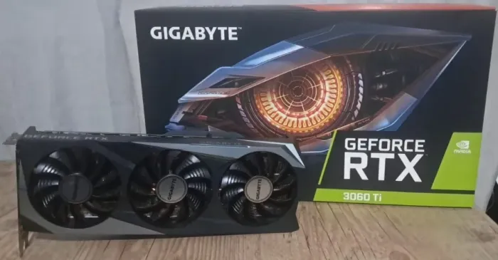 RTX 3060 Ti Gigabyte Gaming OC 8GB | WINDFORCE 3X | Excelente Estado