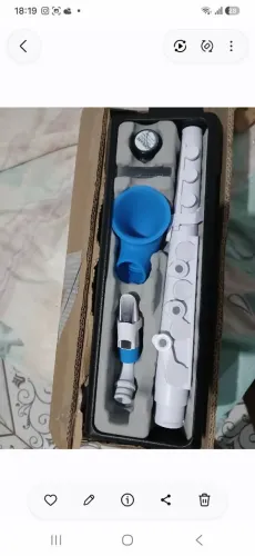 Vendo ou troco esse saxofone nuvo por um saxofone venova ou uma clarinete