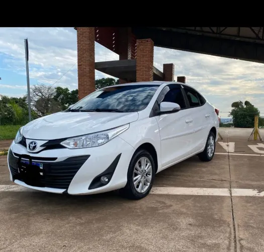 Toyota Yaris XL Sedan 1.5 Flex 16V 4P Aut. 2019