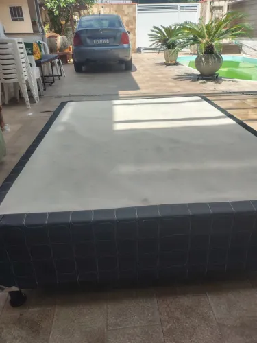 Cama box de casal preta