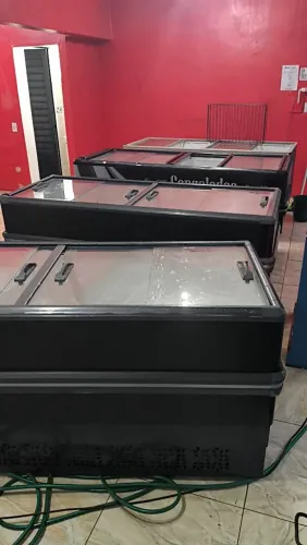 2 Freezer horizontal semi novo