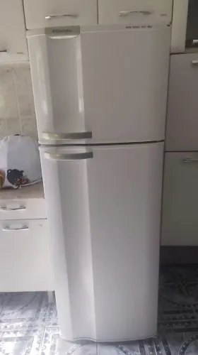 Geladeira super freezer electrolux DC37