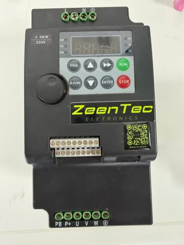 Inversor de Frequência Zeentec Electronics 4,0 kW - Monofásico para Trifásico
