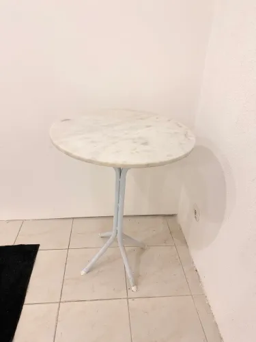 Mesa de Pedra Redonda