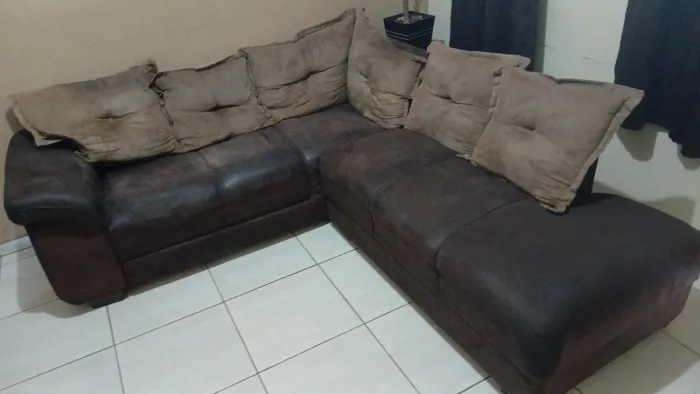 Vendo um sofá de canto 